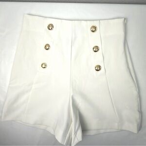 NWOT Zara Women’s Cream High-Waist Shorts with Gold Accents, side zip, Small